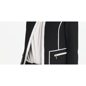 Giacca Varsity da Donna Calvin Klein con Bordi a Contrasto, Colore Antracite, Taglia 12, Abbigliamento Autunnale, Logo Personalizzabile, Corta in Pelle di Pecora Lavorata a Maglia - Product Image 3