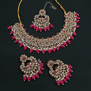 Conjunto de collar de Gargantilla chapado en oro de lujo con piedras austriacas brillantes perfecto para saris, lehengas y vestidos - Product Image 5