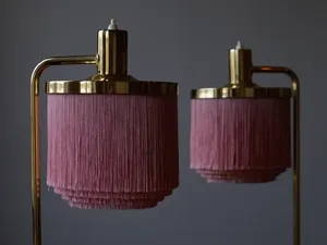 โคมไฟตั้งโต๊ะปรับขนาดได้ตามต้องการพร้อมโครงเหล็กไฟแบบโมเดิร์นสำหรับตกแต่งคริสต์มาสและงานแต่งงานสไตล์โมเดิร์น - Product Image 2