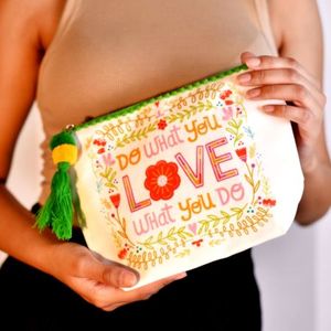 Luxury Stylish Do <span class=keywords><strong>What</strong></span> you LOVE <span class=keywords><strong>What</strong></span> You Do Canvas Zipper Pouch con borsa con pompon per articoli da regalo per ragazze da donna all'ingrosso HB-017 - Product Image 2
