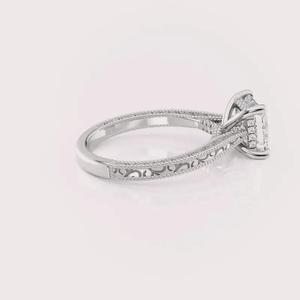 Anillo de Compromiso con Diamante Cultivado en Laboratorio con Certificación IGI, Corte Princesa, Grabado Floral Vintage, Oro Amarillo/Blanco y Rosa de 9K - Product Image 2
