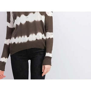 Maglione Tie-Dye da Donna Crave Fame, Verde, Taglia Media, con Colletto a Fiocco e Logo Frontale, Casual, Traspirante, Invernale - Product Image 3