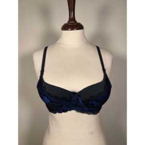 Sujetador acolchado de encaje verde neón - Product Image 6