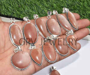 Vente en gros lot de pendentifs ethniques en argent sterling 925 faits à la main pierre de lune pêche naturelle pour mariages fêtes anniversaires - Product Image 2