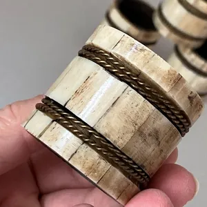 Anneaux de serviette vintage écologiques sculptés à la main en os de chameau, laiton, os de bovin naturel, bandes métalliques de haute qualité, thème animalier et nautique pour la maison - Product Image 2