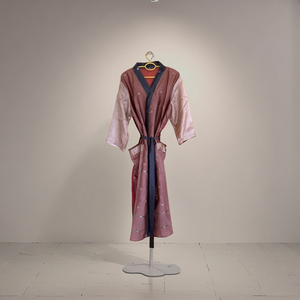 Elegante Kimono rosa e nero 100% di seta abito da donna di lusso Loungewear per Spa Resort lunga <span class=keywords><strong>vestaglia</strong></span> per casa su misura - Product Image 1