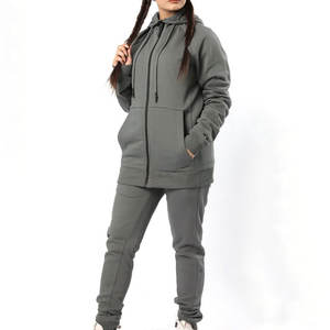 Conjunto de dos piezas personalizado OEM al por mayor para correr color personalizado chaqueta cortavientos chándales para mujer Jersey sólido chándal - Product Image 1