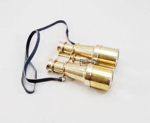 Binoculares Náuticos de Latón Hechos a Mano, Recuerdo Coleccionable para Senderismo y Camping, Telescopio Pirata Vintage con Óptica de Marinero y Funda de Cuero - Product Image 3