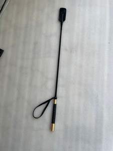 Fouet d'entraînement équestre pour l'équitation avec poignée en PU durable 54X5cm Modèle AI/HW546 OED - Product Image 3