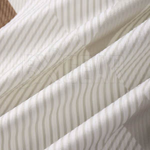 Camiseta clásica de manga corta para hombre con cuello redondo y textura suave Comodidad transpirable y estilo simple para el uso diario - Product Image 6