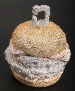 Collar con colgante de hamburguesa para hombres y mujeres Joyería celestial simbólica - Product Image 2