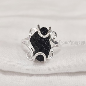 Bijoux en pierre brute Bague pour femme Tourmaline noire naturelle Pierre précieuse Octobre Pierre de naissance Hippie Bague en fil Bague en argent sterling 925 - Product Image 1