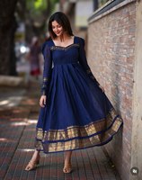 Vestido Anarkali de fiesta con espalda descubierta, hermoso patrón de mariposas, color azul oscuro, bordado de hilo sobre piel sintética, gran vuelo, a la moda, talla grande