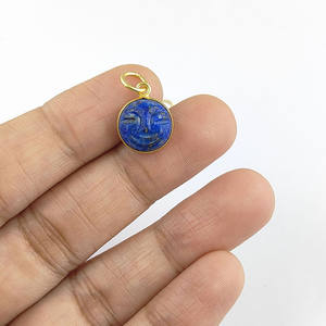 11 MM rond Lapis Lazuli visage sculpté pendentif à breloque faisant collier à faire soi-même bijoux - Product Image 3