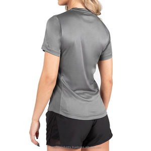 Camiseta de poliéster 100% para mujer con logotipo personalizado, transpirable, ligera, ajuste Regular, entrenamiento, estiramiento, dobladillo curvo y diseño de cuello - Product Image 4