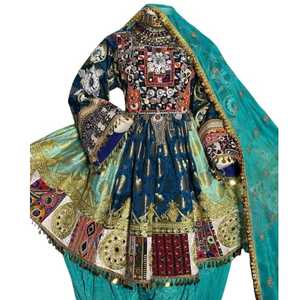 Nouvel arrivage de robes de soirée de mariage afghani pakistanaise pour femmes robes bohèmes brodées et lourdes en soie vintage - Product Image 1