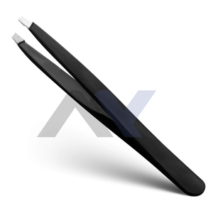 Pince à épiler inclinée professionnelle pour femmes et hommes | Pince à épiler pointue en acier et marteau allemand 100% | Pince à épiler femme noir - Product Image 1