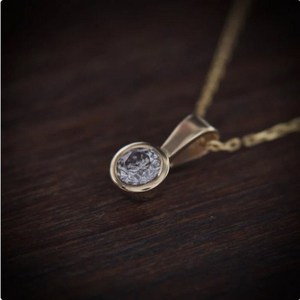 จี้เพชรโมอิสซาไนต์ทรงกลม 6 มม. ไม่มีสี ตัวเรือนเงินแท้ 925  ความใส VVS ปราศจากนิกเกิล สำหรับผู้หญิง ฉลองวันครบรอบแต่งงาน - Product Image 4