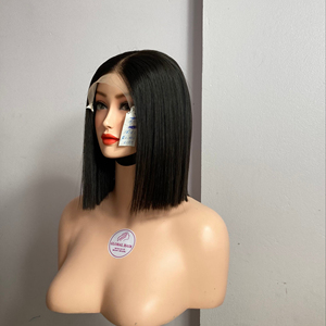 Perruque courte brésilienne Top Bob Blond HumanHair, perruque avant en dentelle blond miel crépus à l'oreille, extensions de cheveux bruts humides et ondulés - Product Image 1