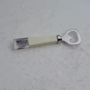 Abridor de Botellas Multifuncional Ecológico de Acero Inoxidable Pulido con Mango de Resina Blanca para Cocina y Mesa, Sacacorchos - Product Image 3