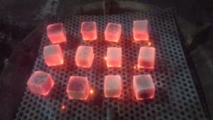 Carbón para shisha derivado de coco, originario de Indonesia. - Product Image 6