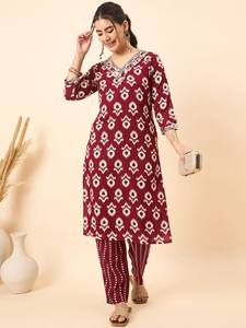 Mujeres Maroon motivos étnicos impreso cuello en V puro algodón Kurta con pantalón indio pakistaní salwaar kameez traje - Product Image 3