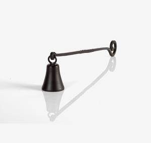 Étouffoir à bougie en fer de style simple pour l'entretien quotidien des bougies, offrant une utilisation sûre et propre - Product Image 1