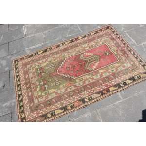 พรมขนแกะตุรกีทำด้วยมือ3.4 x 5.3ft การออกแบบการเย็บปะติดปะต่อกันสีแดงสีเขียวสำหรับห้องนั่งเล่นหรือห้องโถงหนา10มม. พร้อมยางรอง" - Product Image 4