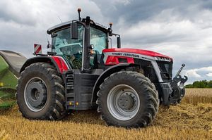 Tractor Massey Ferguson MF 365 de alto rendimiento diseñado para uso a largo plazo. - Product Image 4
