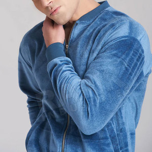 ชุดวอร์มกำมะหยี่ผู้ชาย ชุดลำลอง เสื้อฮู้ด กางเกงจ็อกเกอร์ เนื้อผ้านุ่มสบาย สไตล์ใหม่ปี 2026 ชุดวอร์มกำมะหยี่ผู้ชาย - Product Image 5