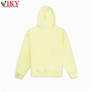 Conjunto Deportivo para Hombre con Sudadera con Media Cremallera en Color Amarillo Claro, Pantalones Cortos, Camiseta de Manga Larga y Pantalones Deportivos - Product Image 5