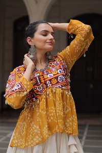 Colección Navratri Lehenga Choli 2025 - Ropa de Fiesta Moderna Reversible, Completamente Cosida, Tela de Algodón y Trabajo Kora - Product Image 5