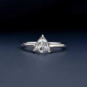 Fábrica al por mayor clásico 1ct Trillion Cut Lab Grown Diamond anillo de compromiso joyería Igi certificado Diamante D-e Color anillo fino - Product Image 1