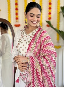 Ropa étnica pakistaní india, traje de diseñador de traje recto blanco de estilo pakistaní bordado con trabajo de hilo dorado para mujer - Product Image 6