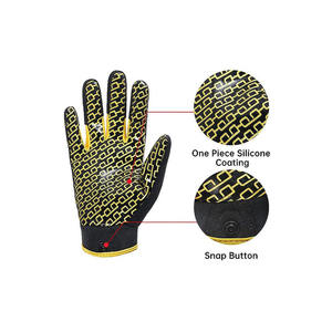 Guantes de Fútbol Americano Personalizados al por Mayor, Diseño Nuevo, Calidad Profesional, Impresión Digital a Todo Color, Guantes Deportivos en Oferta - Product Image 2