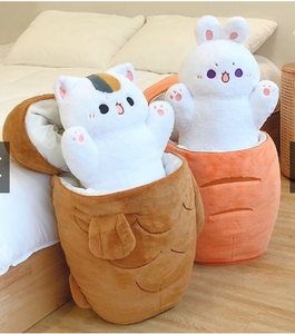 Oreiller 2-en-1 pour les amoureux des chats et des lapins - Product Image 1