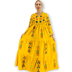 Vestido largo bordado con mangas largas, cuello en V - Product Image 4