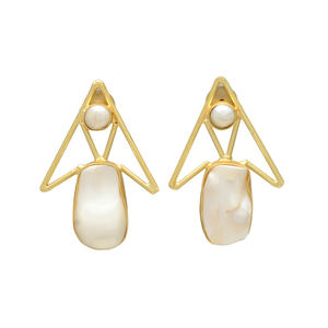 Pendientes de Perlas Naturales de Agua Dulce Color Blanco Ostra, Chapados en Oro de 24K, Sin Níquel, Latón, Hechos a Mano, Estilo Vintage, Cristianos, para Mujer, Boda - Product Image 1