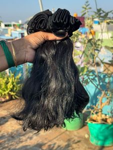 Cheveux indiens bruts directement de l'Inde Extensions de cheveux raides bouclés ondulés naturels Mèches de cheveux humains vierges Remy non traités - Product Image 3