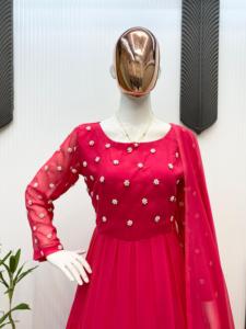 เสื้อคลุมสีแดง georgette บูติกบูติกออกแบบพิเศษพร้อม duptta ชุดแต่งงานชุดชนเผ่าพิเศษสำหรับผู้หญิงสาวๆขายดีที่สุด - Product Image 3