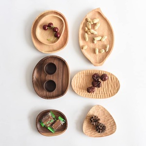Petite assiette en bois prix le moins cher meilleure qualité mélange de tailles et de formes ensemble de vaisselle en bois d'acacia - Product Image 2