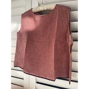 DVE AISHANI Camisolas y tops de lino tejidos a mano con estampado de cuadros color carmesí - Product Image 4