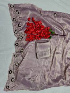 Sari de tela de aplastamiento suave de oro exclusivo tradicional indio más buscado con exquisito trabajo hecho a mano fiestas de Boda nupcial indio - Product Image 2