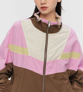 Chaquetas cortavientos con capucha hechas a medida para mujer tela de poliéster de nailon con cremallera transpirable para ropa de entrenamiento de invierno técnicas impresas - Product Image 5