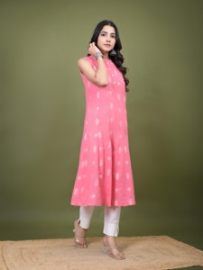 Colección Exclusiva de Diseñador: Kurtis Rama de Algodón Puro de Manga Corta Estilo Verano para Mujer, Corte A, Listos para Usar, con Estilo Étnico y a la Moda - Product Image 3