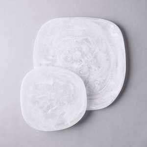 Bandeja de Servicio Moderna y Lujosa de Resina Hecha a Mano, Duradera y Personalizable, de Alta Calidad para Servir Alimentos, Aperitivos, Desayuno y Café - Product Image 6