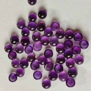 ควอตซ์อะมีทิสต์ธรรมชาติทรงแบนกลม ขนาด 2 มม.-20 มม. แบบคาโบชอง ขายส่ง พลอยขัดเงาเรียบ - Product Image 1