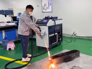 Máquina de limpieza láser de óxido pulsado, removedor de óxido de metal, 500W, limpiador industrial, superventas - Product Image 2