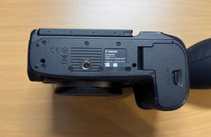 Fotocamera Digitale Mirrorless Canon EOS R5 con Sensore CMOS Full-Frame da 45MP, Video 8K DCI + Video 4K DCI 120 FPS, Impermeabile/Antiurto, Ottica - Product Image 6