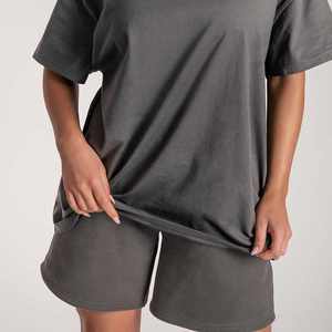 Survêtement d'été décontracté personnalisé ensemble court 2 pièces t-shirt à manches courtes en coton pour femmes ensemble short d'été pour hommes unisexe - Product Image 6